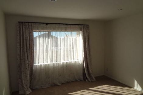 Photo of property in 79 Deep Creek Road, Waiake, Auckland, 0630