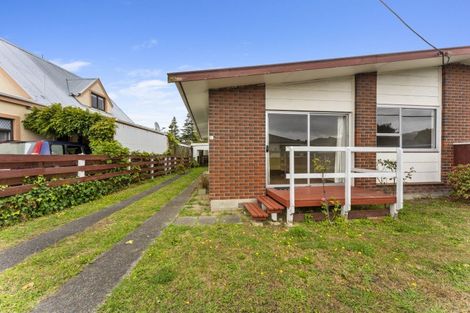 Photo of property in 2/56 Ward Street, Trentham, Upper Hutt, 5018