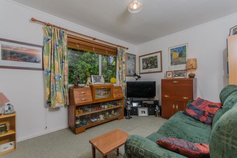 Photo of property in 117 Konini Road, Titirangi, Auckland, 0604