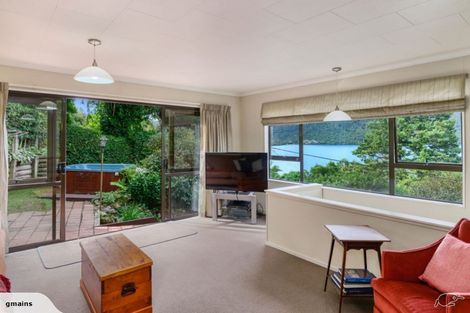 Photo of property in 50 Okareka Loop Road, Lake Okareka, Rotorua, 3076