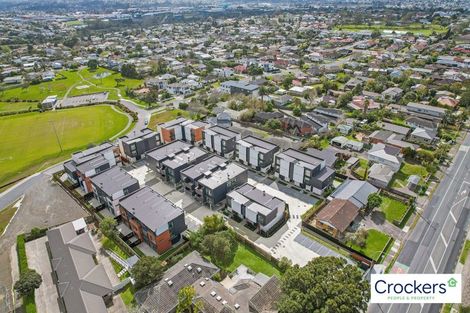 Photo of property in 4/2 Treasure Lane, Te Atatu South, Auckland, 0610