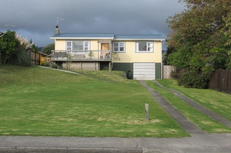 Photo of property in 76 Kiwi Road, Raumati Beach, Paraparaumu, 5032