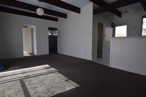 Photo of property in 1/21 Reynella Drive, Massey, Auckland, 0614