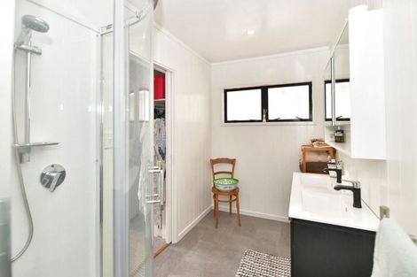 Photo of property in 75 Pipitiwai Drive, Helensville, Kaukapakapa, 0871