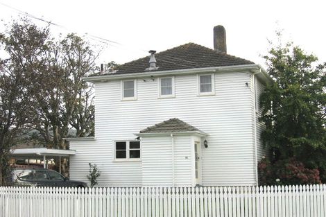 Photo of property in 35 Athlone Crescent, Avalon, Lower Hutt, 5011