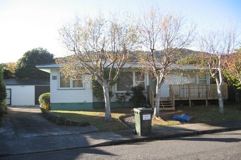 Photo of property in 5 Brazier Grove, Paraparaumu, 5032
