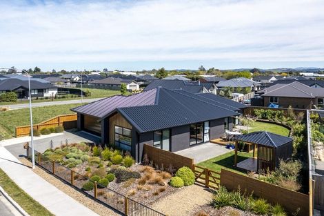 Photo of property in 37 Claremont Crescent, Amberley, 7410