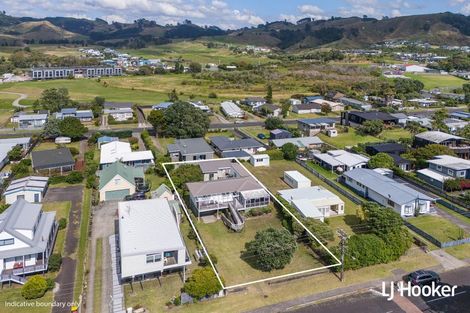 Photo of property in 70 Dillon Street, Waihi Beach, 3611