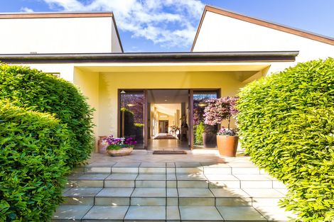 Photo of property in 280 Gillespie Place, Acacia Bay, Taupo, 3385