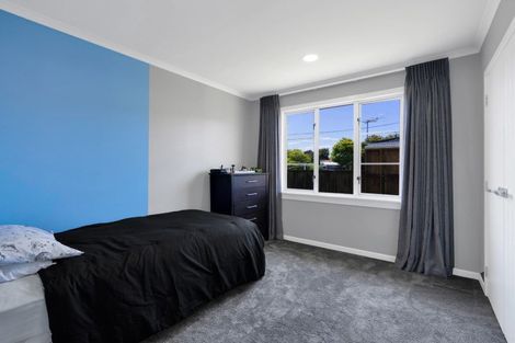 Photo of property in 132 Govett Avenue, Frankleigh Park, New Plymouth, 4310
