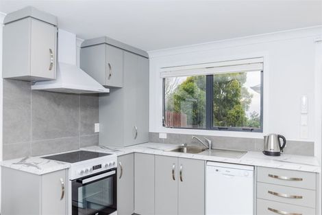 Photo of property in 2 Moreland Avenue, Pukete, Hamilton, 3200