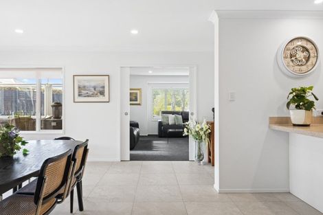 Photo of property in 15 Evans Court, Pukekohe, 2120