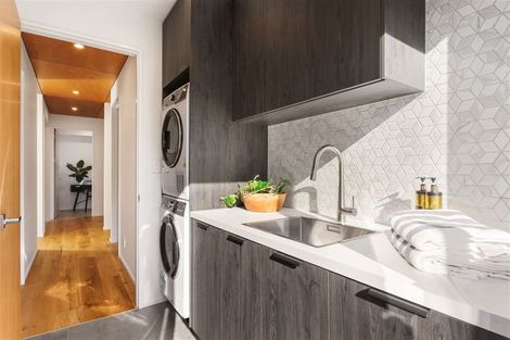 Photo of property in 22a Wroxton Terrace, Merivale, Christchurch, 8014