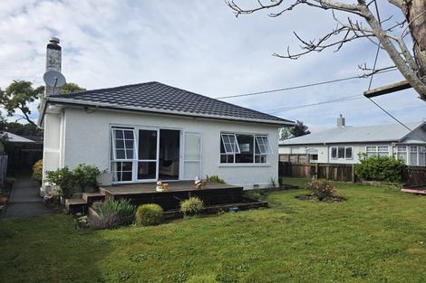 Photo of property in 28 List Street, Welbourn, New Plymouth, 4310