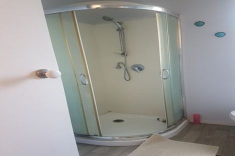 Photo of property in 42 Maywood Crescent, Glen Eden, Auckland, 0602