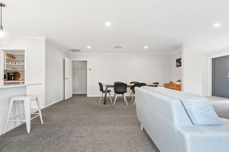 Photo of property in 25 Keerangi Place, Rototuna North, Hamilton, 3210