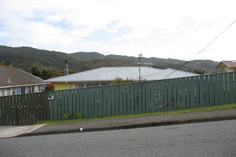 Photo of property in 6 Parenga Street, Wainuiomata, Lower Hutt, 5014