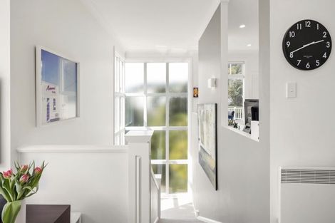 Photo of property in 8 Hay Street, Oriental Bay, Wellington, 6011