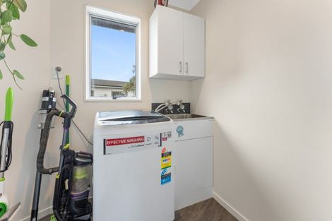 Photo of property in 28 Leander Place, Milson, Palmerston North, 4414