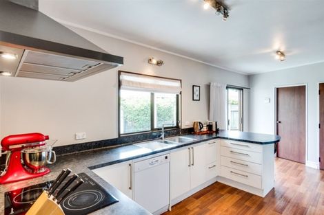 Photo of property in 3 Neagle Place, Greenmeadows, Napier, 4112