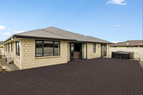 Photo of property in 52 Chesham Street, Rototuna North, Hamilton, 3210