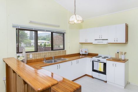 Photo of property in 35 Ioapa Road, Te Karaka, 4022