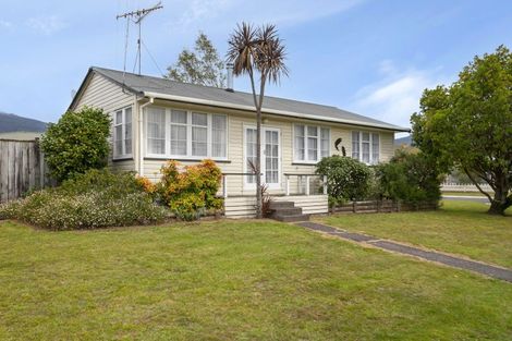 Photo of property in 2 Noni Street, Turangi, 3334