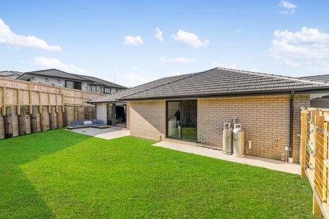 Photo of property in 31 Coptic Terrace, Pokeno, 2402