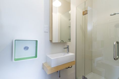 Photo of property in 7 Knoll Street, Island Bay, Wellington, 6023