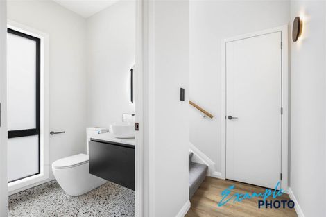 Photo of property in 4/64 Banbury Crescent, Fairfield, Hamilton, 3214