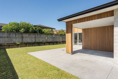 Photo of property in 17 Puhirake Crescent, Pyes Pa, Tauranga, 3112