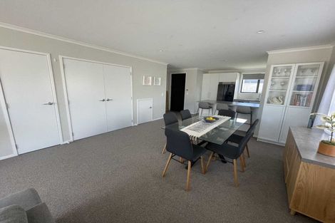 Photo of property in 31 Discovery Place, Marfell, New Plymouth, 4310