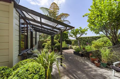 Photo of property in 8 Paradise Road, Napier South, Napier, 4110