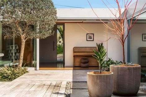 Photo of property in 58 Seacliffe Avenue, Belmont, Auckland, 0622