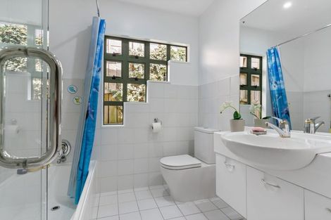 Photo of property in 1/28 Wiltshire Place, Somerville, Auckland, 2014