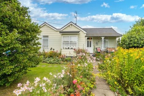 Photo of property in 8 Railway Lane, Outram, 9019