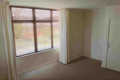 Photo of property in 38 Vinograd Drive, Te Atatu Peninsula, Auckland, 0610