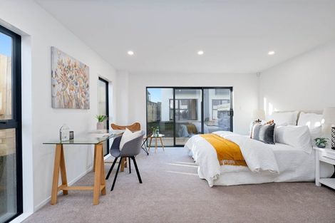 Photo of property in 64a Triangle Road, Massey, Auckland, 0614