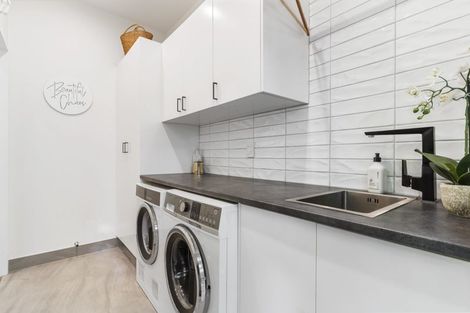 Photo of property in 116a Pah Road, Cockle Bay, Auckland, 2014