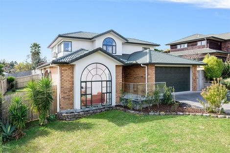 Photo of property in 27 Toledo Avenue, Henderson, Auckland, 0612