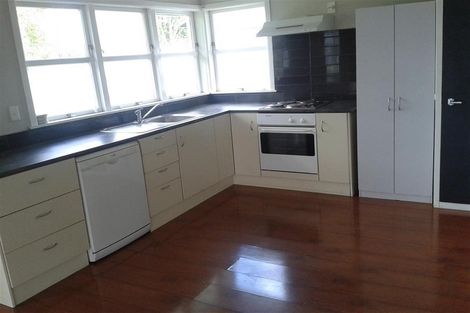 Photo of property in 24 Fairview Road, Western Heights, Rotorua, 3015