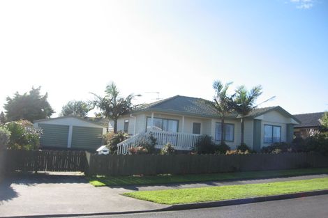 Photo of property in 105 Sykes Road, Weymouth, Auckland, 2103