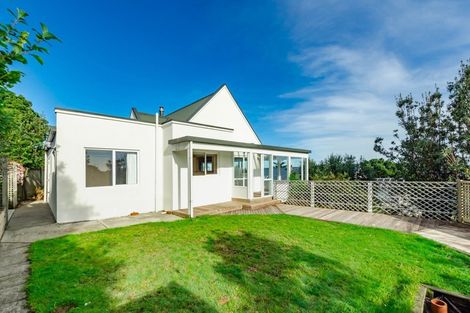 Photo of property in 18 Kohutuhutu Road, Raumati Beach, Paraparaumu, 5032