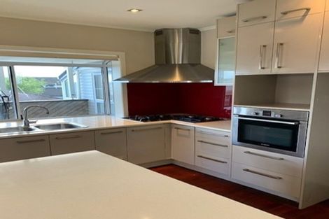 Photo of property in 386 Lake Road, Takapuna, Auckland, 0622