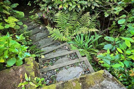 Photo of property in 18 Churchill Drive, Wilton, Wellington, 6035