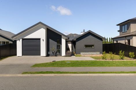 Photo of property in 33 Peterley Road, Lower Shotover, Queenstown, 9304