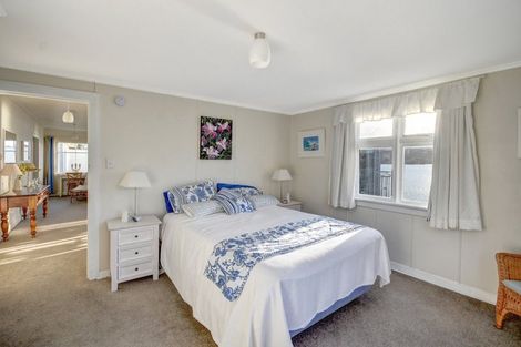 Photo of property in 35 Oxley Crescent, Broad Bay, Dunedin, 9014