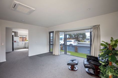 Photo of property in 4/49 Sackville Street, Fitzroy, New Plymouth, 4312
