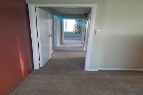 Photo of property in 10 Churchill Crescent, Foxton, 4814