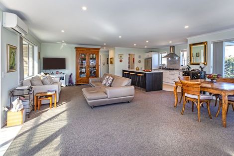 Photo of property in 80 Golden Shore Place, Coromandel, 3506